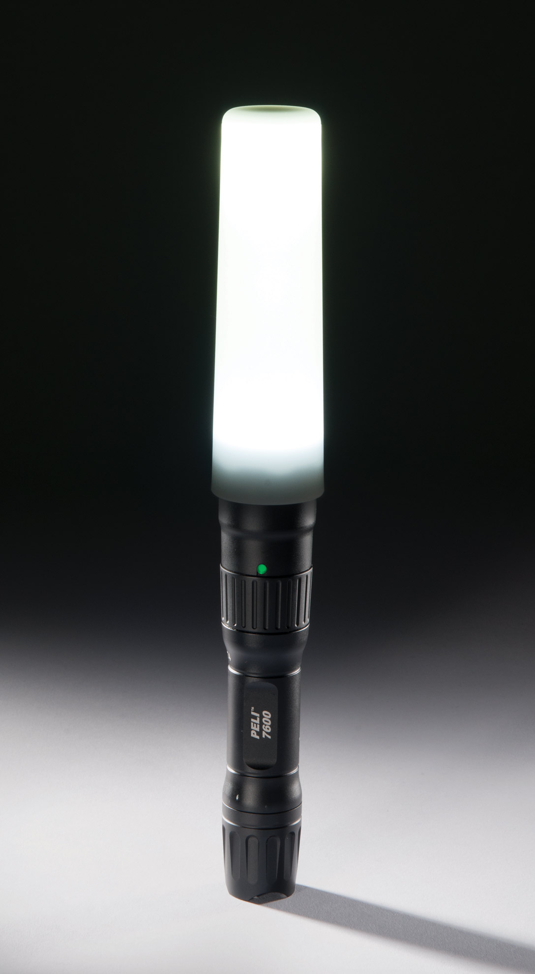 lampe torche rechargeable peli 7600